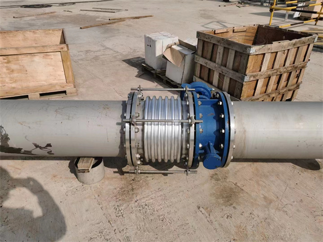 伸缩器安装案例