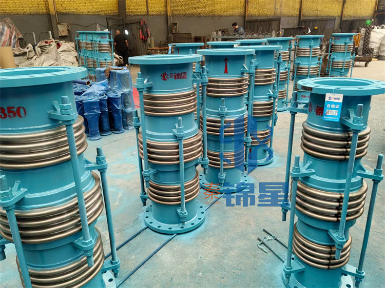 平衡压力补偿器