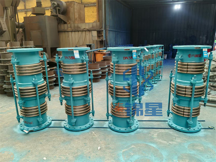 平衡压力补偿器