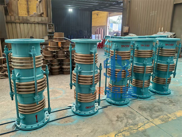 平衡压力补偿器